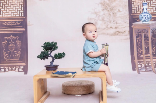 信阳宝宝吃迷糊奶如何纠正